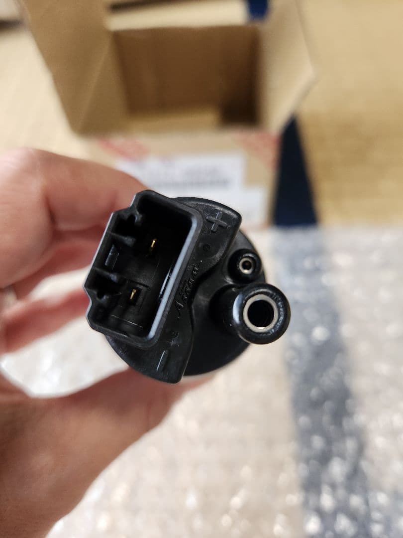 トヨタ純正　燃料ポンプ　フューエルポンプ23221-66040