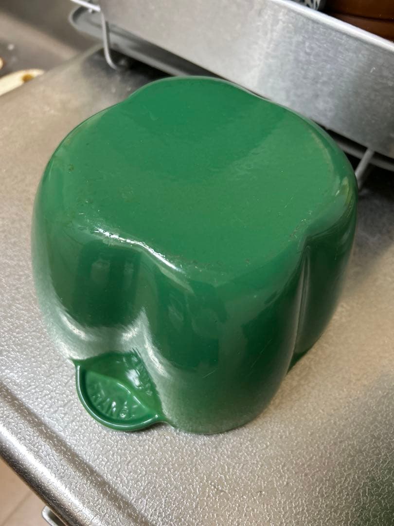 ル・クルーゼ　ピーマン