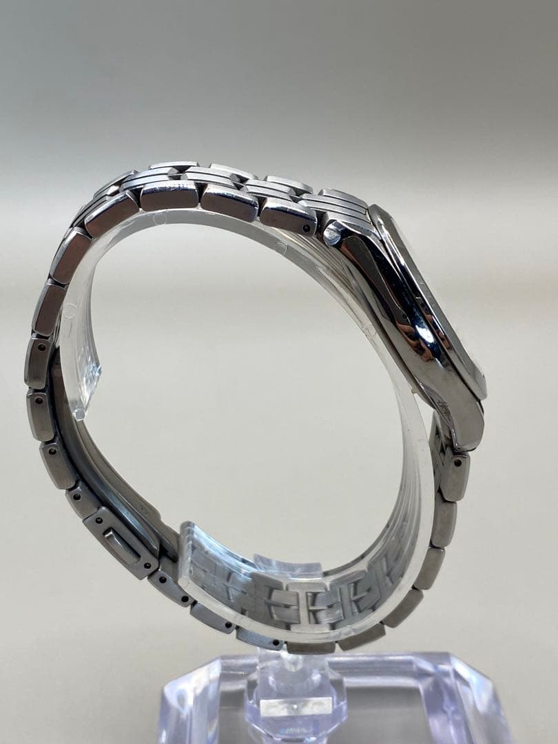 Citizen シルバー 高級ライン「EXCEED」シリーズの腕時計 H330