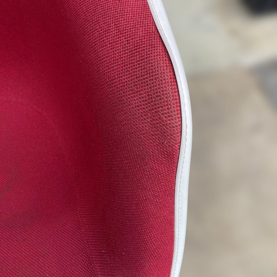 64convページハーマンミラー　イームズチェア（Eames Chair）