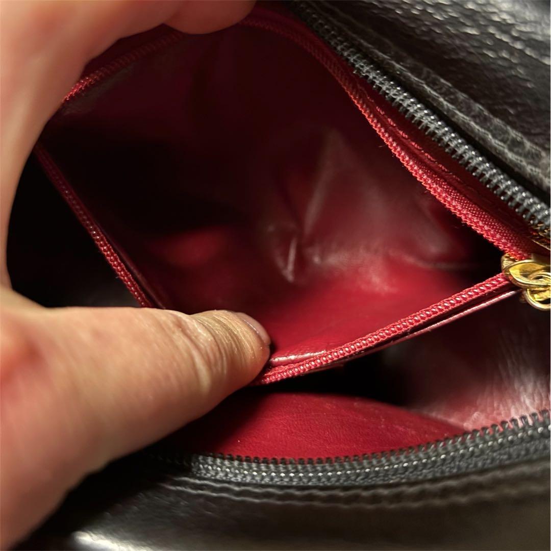 マトラッセショルダーバッグ ブラック