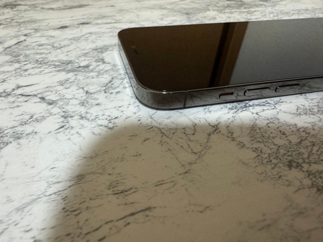 ほぼ未使用の超美品 残債なし iPhone12 ProMax 本体 512GB