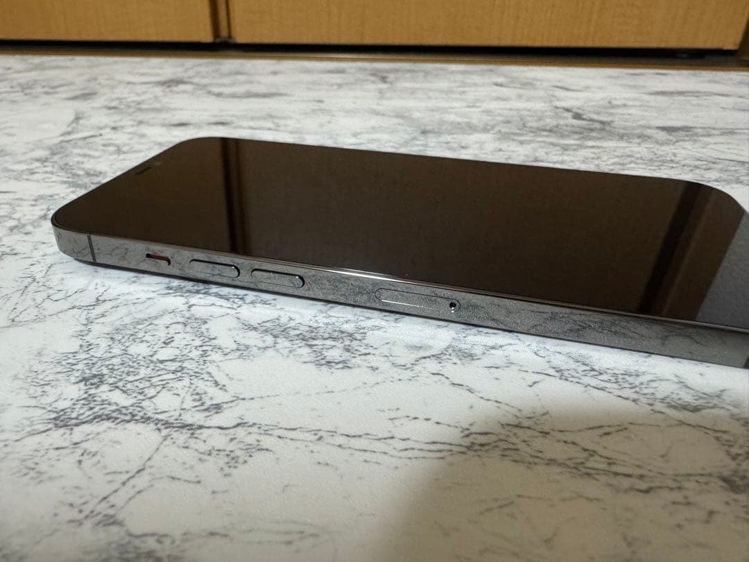 ほぼ未使用の超美品 残債なし iPhone12 ProMax 本体 512GB