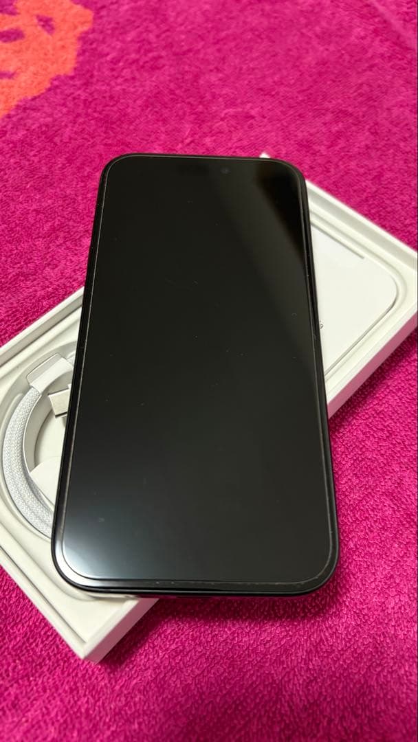 【美品】iPhone15 ブラック128GB SIMフリー付属品完備　91%