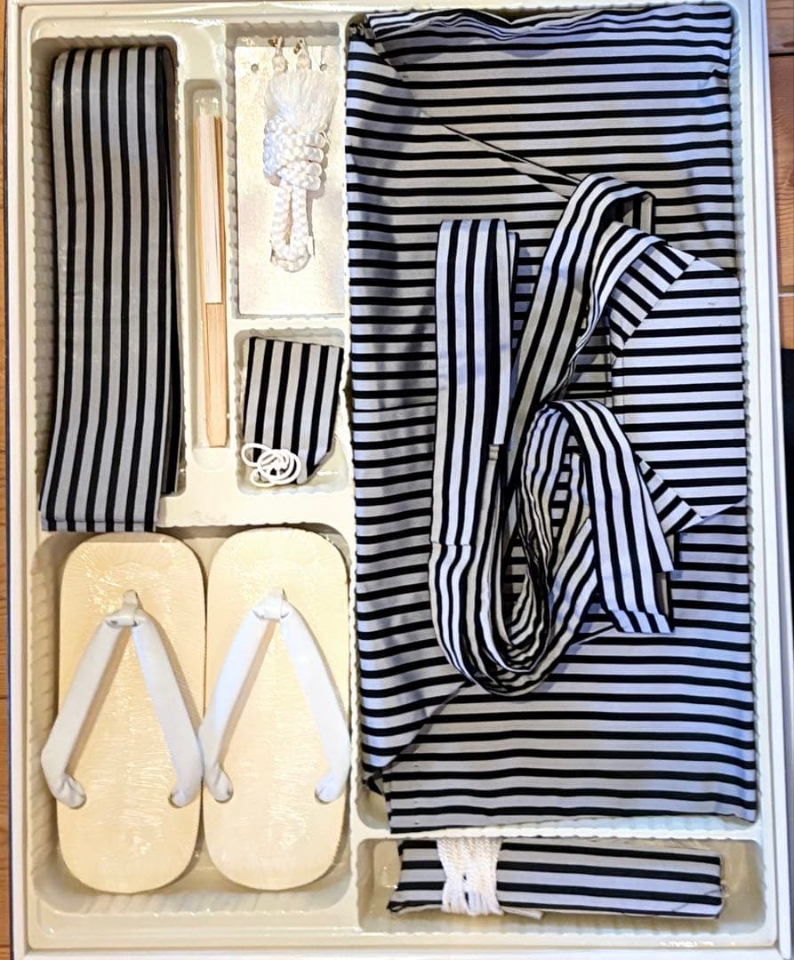 七五三　5才　男の子晴れ着　一式　黒地　勇壮な鷹の図　宝船図 一度使用美品