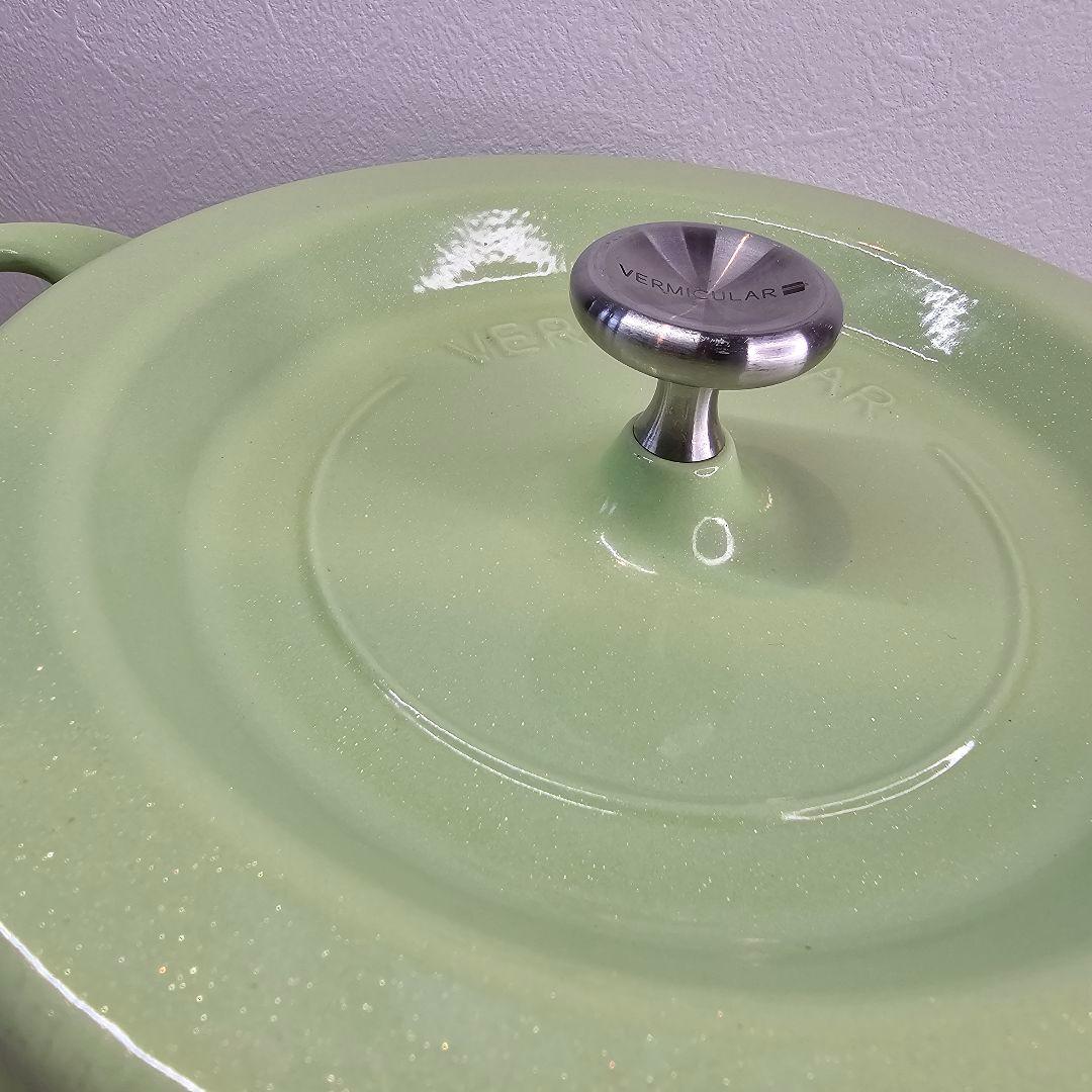 VERMICULARバーミキュラオーブンポットラウンド 22cm パールグリーン