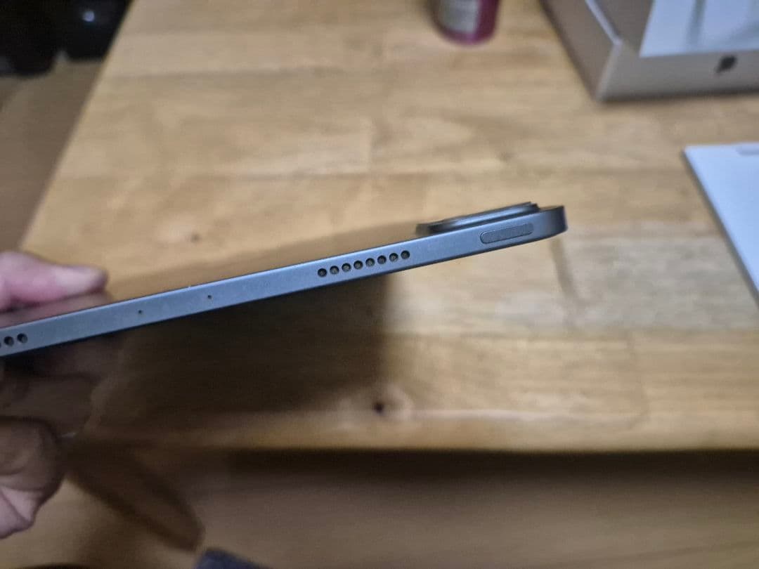 【美品·おまけ付】バッテリー100% iPadPRO11インチWi-Fi第3世代