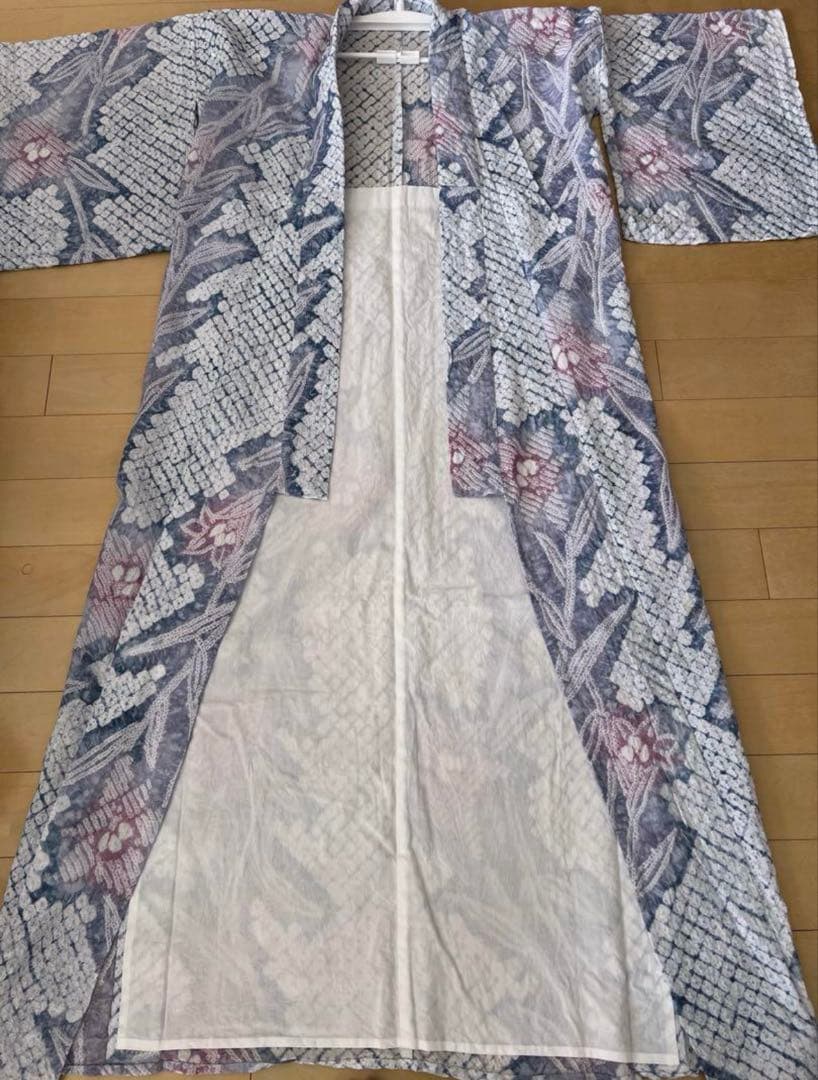 絞り浴衣 淡いカラー浴衣 白に淡い赤紫、淡いブルー 帯セット