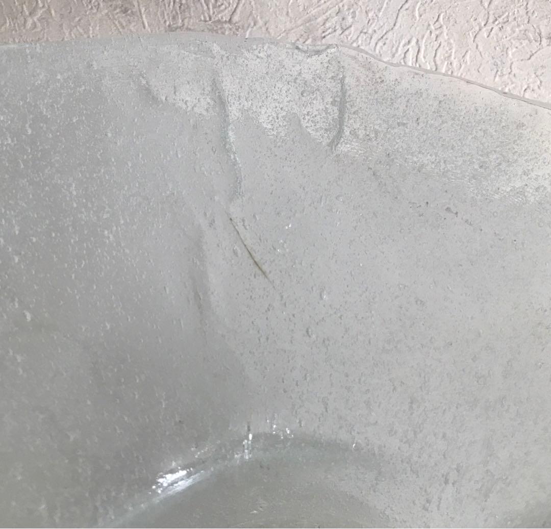 乳白色　ガラス製　円形大判花器