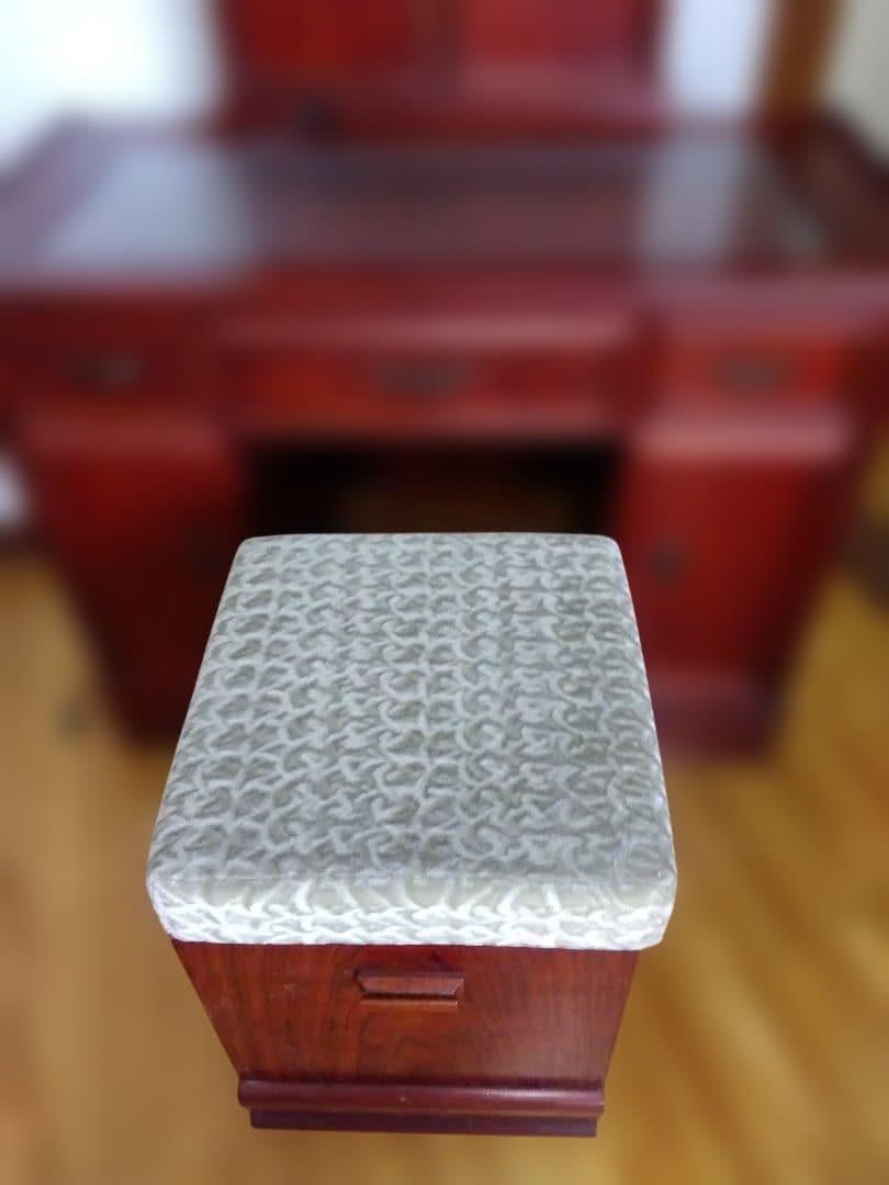 高級上質の三面鏡ドレッサー椅子付き送料込み