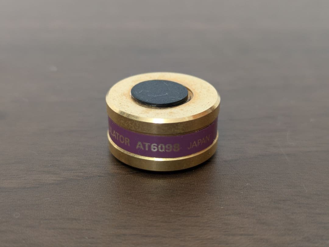 KEF ブックシェルフスピーカー　Q350