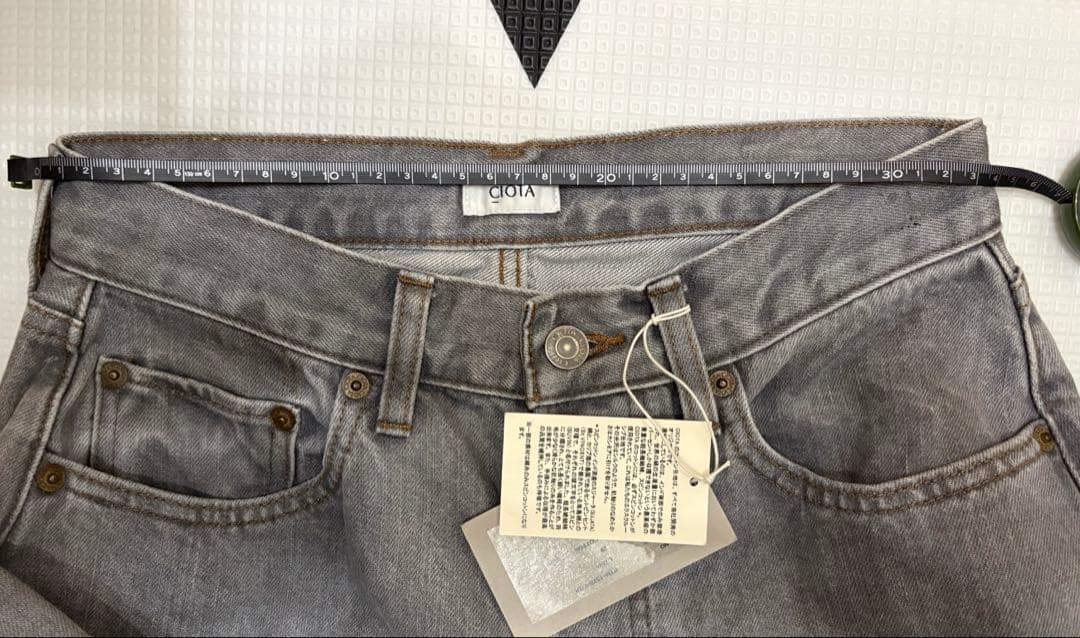 新品タグ付　CIOTA シオタ　デニムストレートパンツ ライトグレー