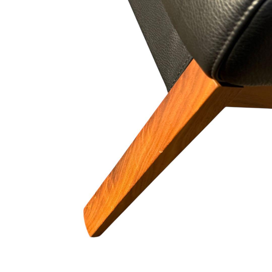 KZ007 カリモク　chitano レザー　オットマン　スツール黒　ブラック