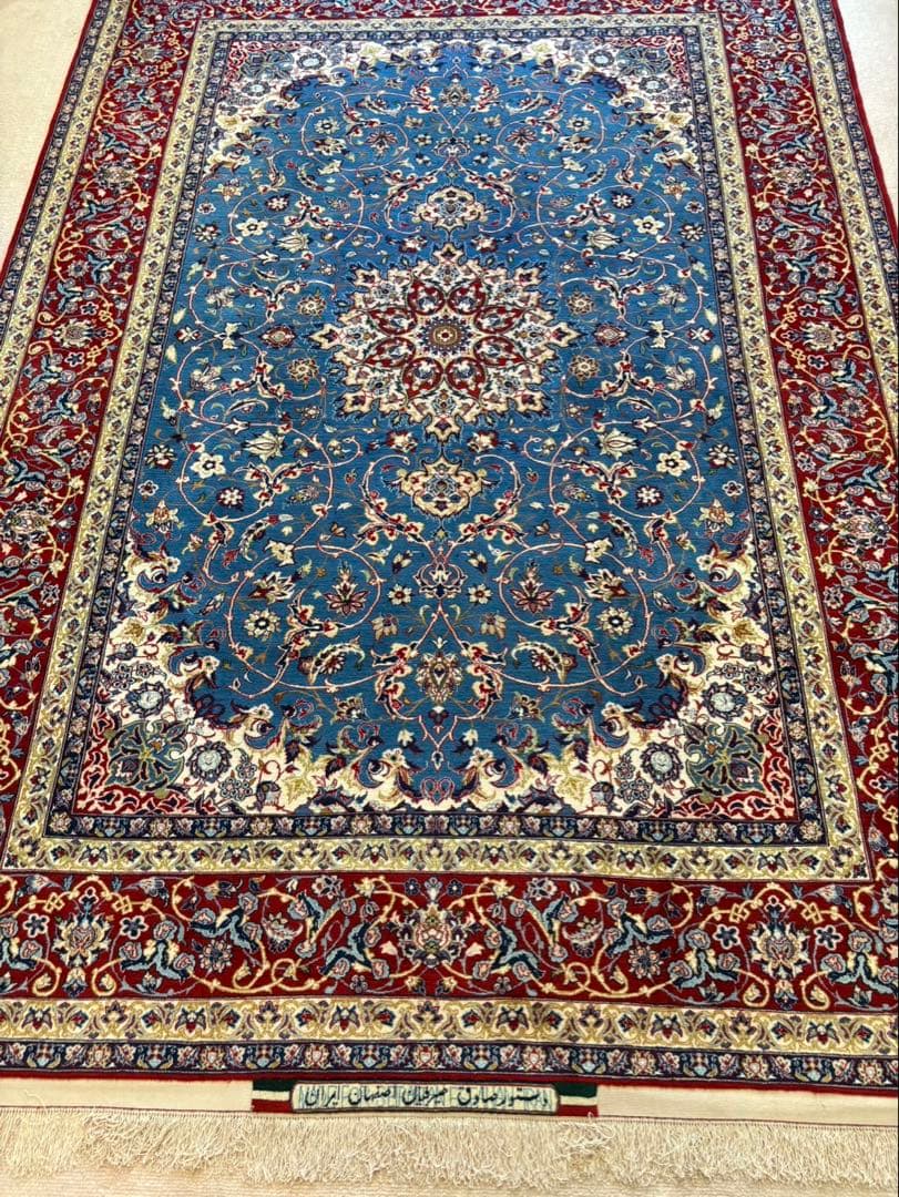 ペルシャ絨毯 イスファハン産（セイラフィアン工房）サイズ約211x152cm