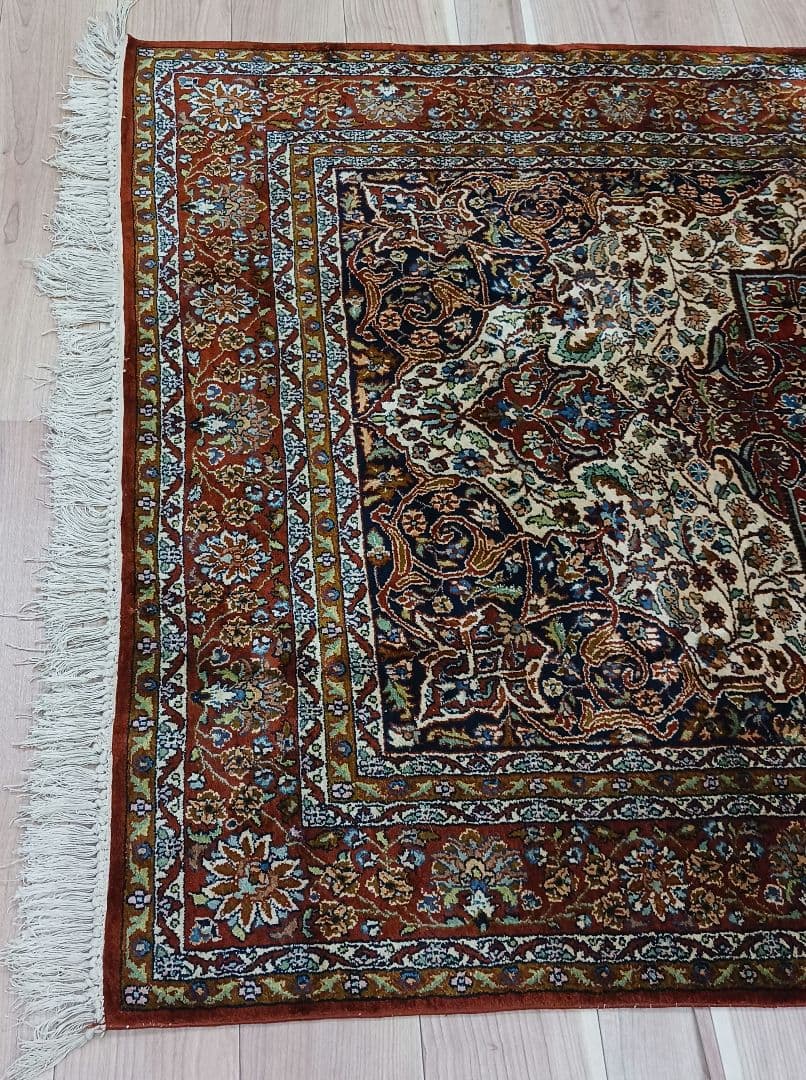 Y3253 インド絨毯 シルク×コットン 手織り 186×119㎝ マット