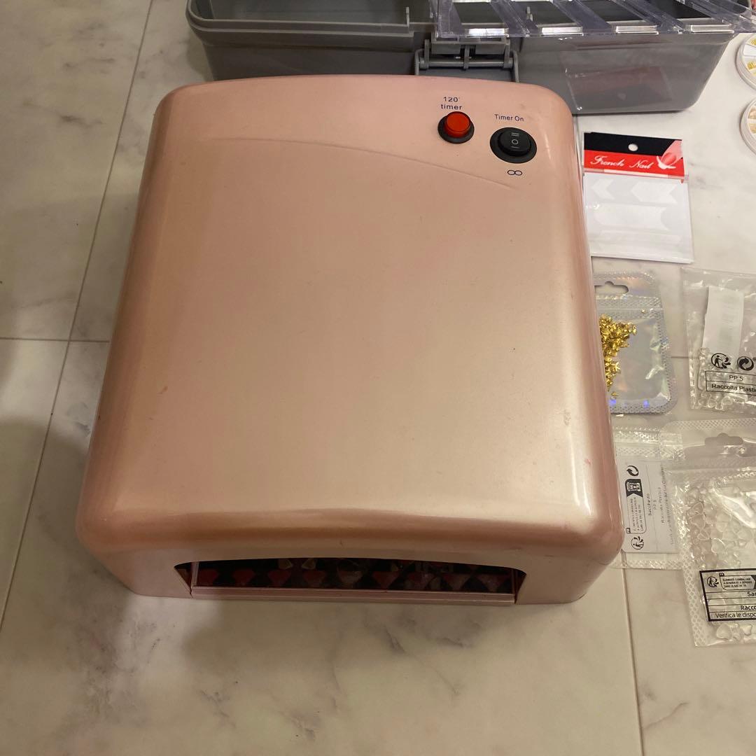 ジェルネイル 引退品 容量多 パーツ多数 ネイルポリッシュ ネイルチップ多数