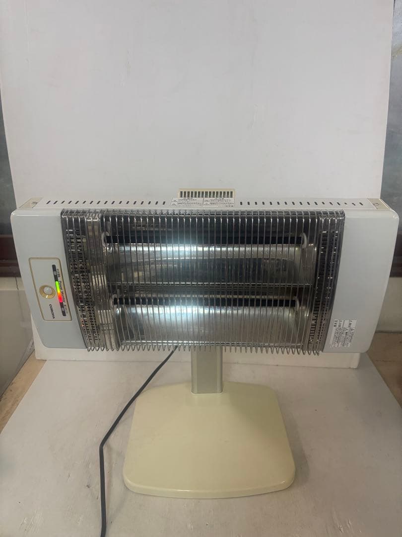 【2019年製‼️】コロナCORONA　CH-129R　電気ヒーター 暖房器具