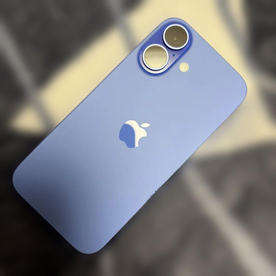 r*o様 Apple iPhone 16 ブルー 256GB 本体とケース付き