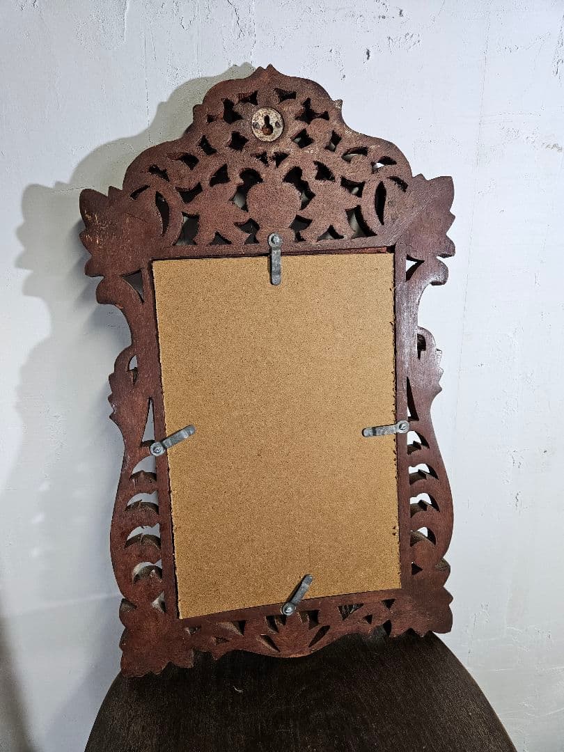 フランスアンティーク 木彫りのウォールミラー 壁掛け 鏡 木製 植物モチーフ