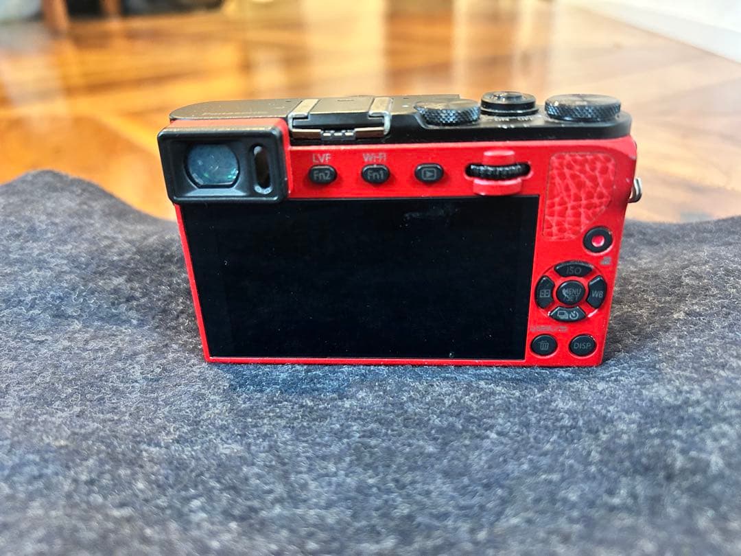 DMC-GM5 レッド12-32mm 純正別売ハンドグリップ付 EVF搭載