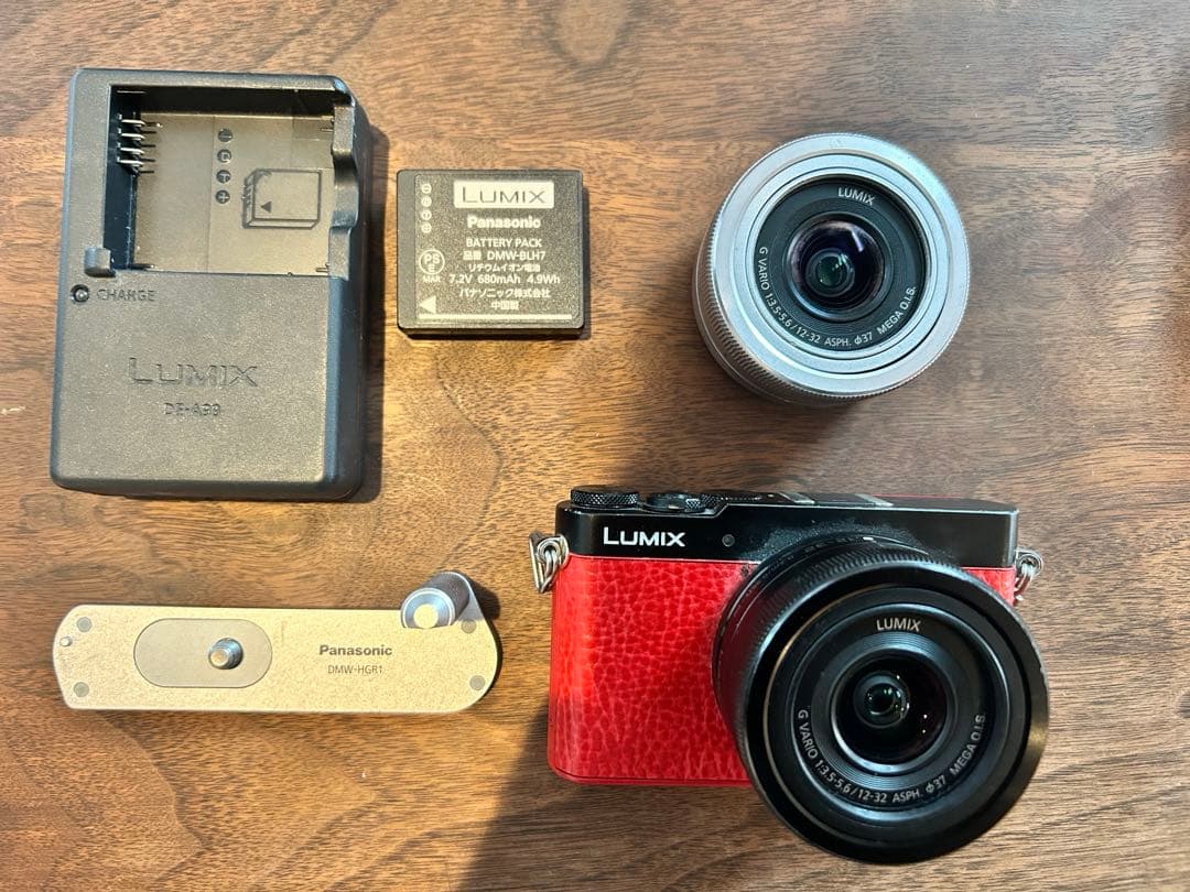 DMC-GM5 レッド12-32mm 純正別売ハンドグリップ付 EVF搭載