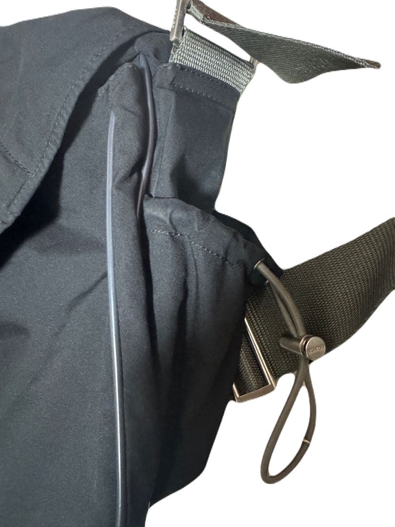 み*こ様 PRADA sport archive shoulder bag メッ