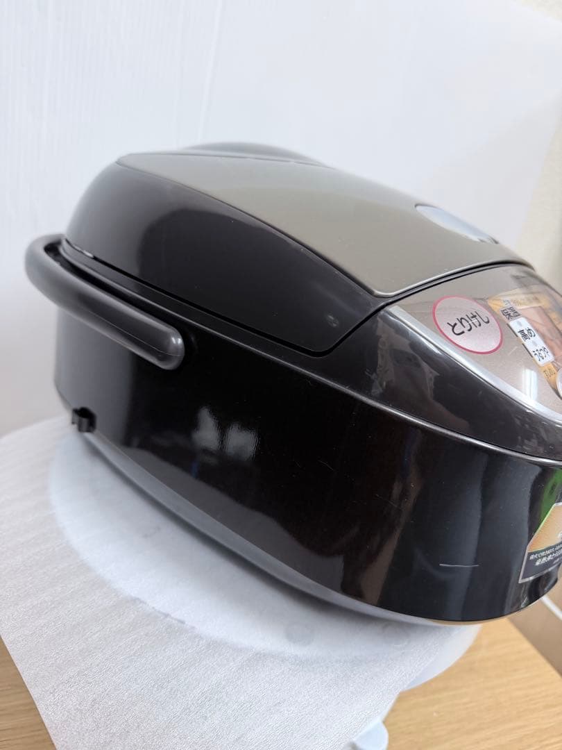 象印 ZOJIRUSHI IH炊飯ジャー NW-VS10 1.0L 2023年製