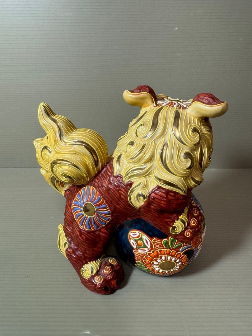 2870 九谷焼 玉乗り獅子 狛犬 シーサー 置物 開運 魔除け 縁起物 骨董品
