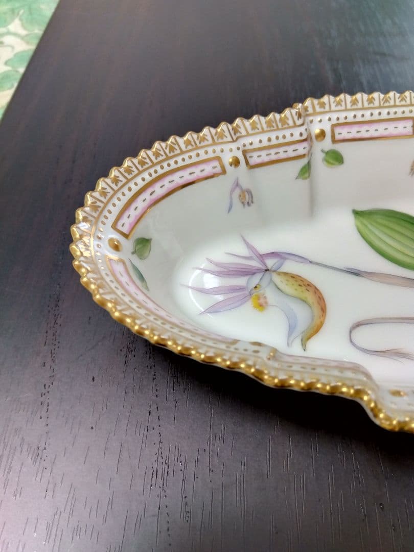 ロイヤルコペンハーゲンフローラダニカ