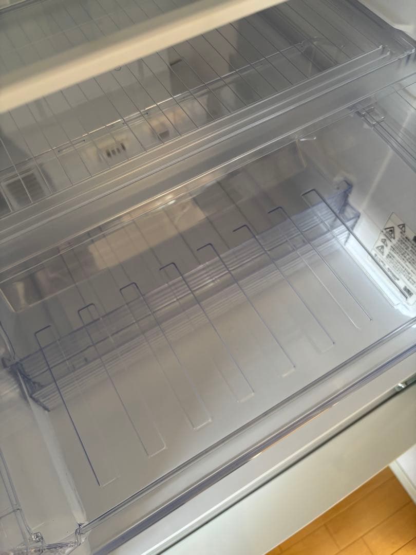 シャープ　ノンフロン冷凍冷蔵庫　SJ-PD28H-W