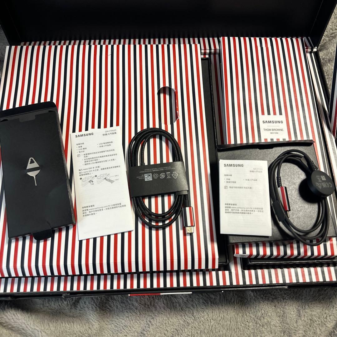 Thom Browneトムブラウン Galaxy Z Fold5 watch6