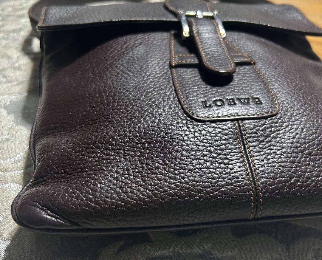LOEWE ダークブラウン ショルダーバッグ