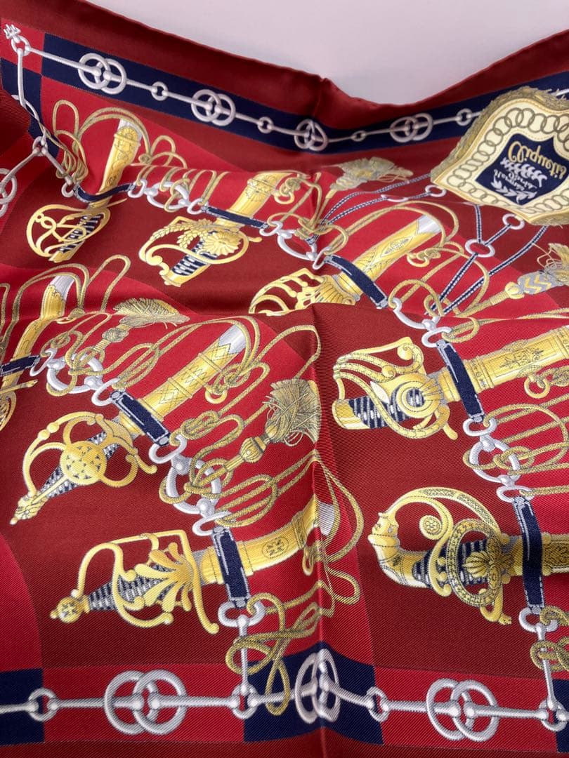 エルメス　HERMES ハンドメイド　シルクハンカチ 赤