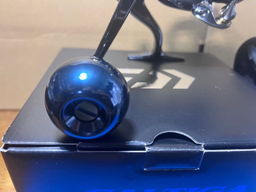 Daiwa SALTIGA 8000-P リール 収納ケース付き