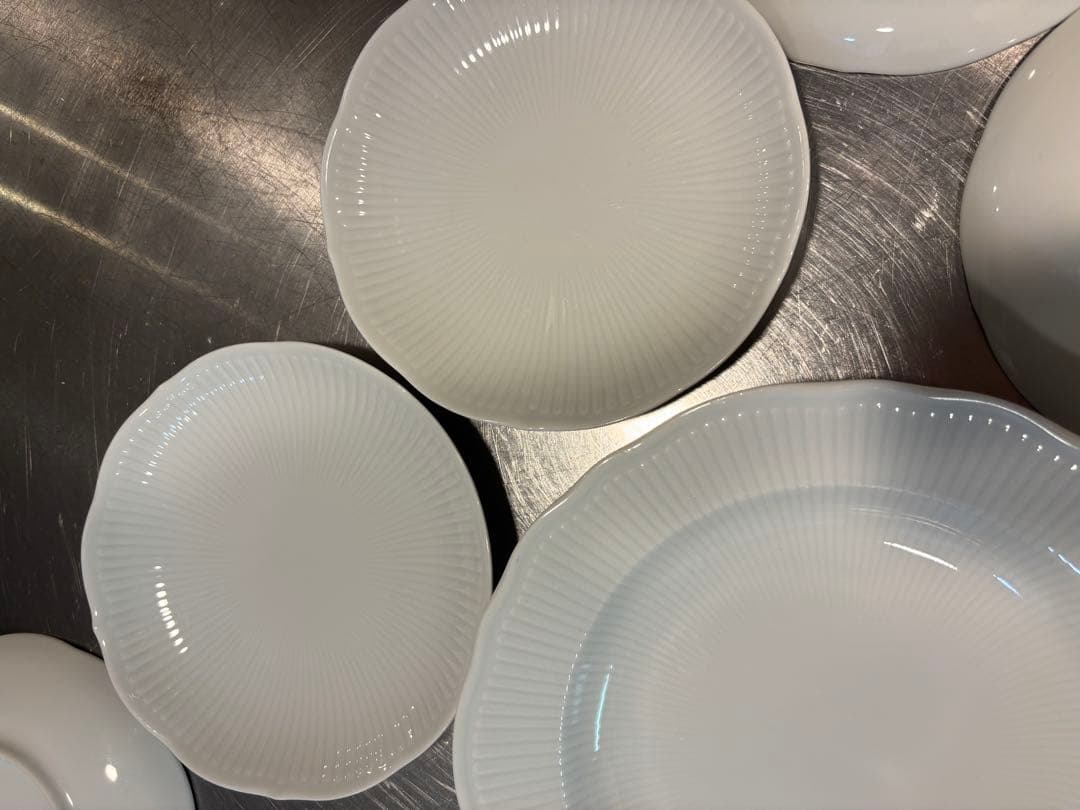 破格！　チェコ　オリジナルボヘミア　2サイズ 計7枚セット　高級磁器　プレート