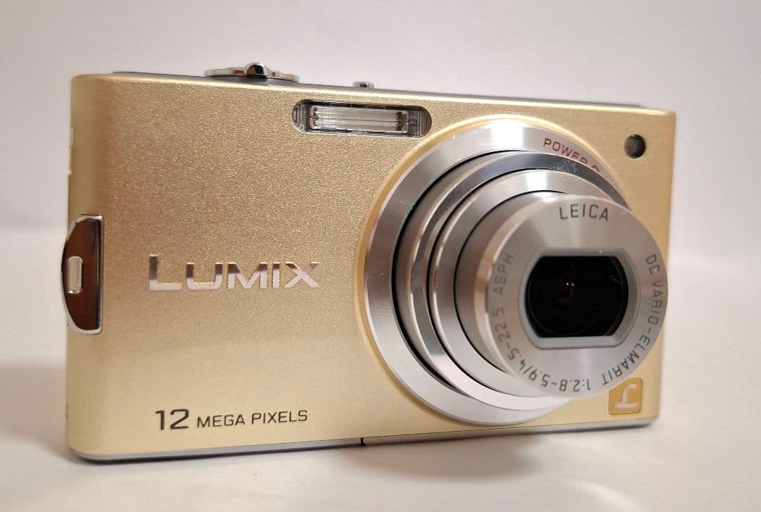 [美品]パナソニック LUMIX DMC-FX60 デジタルカメラ
