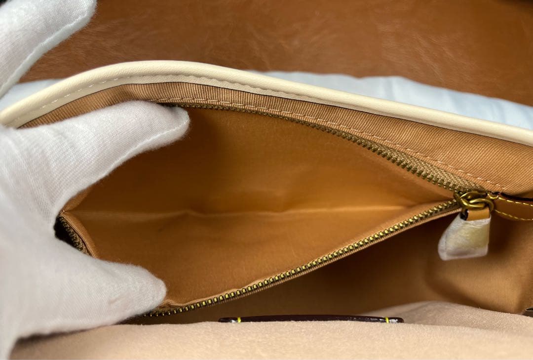 COACH シグネチャー Cバックル フラップ ショルダーバッグ