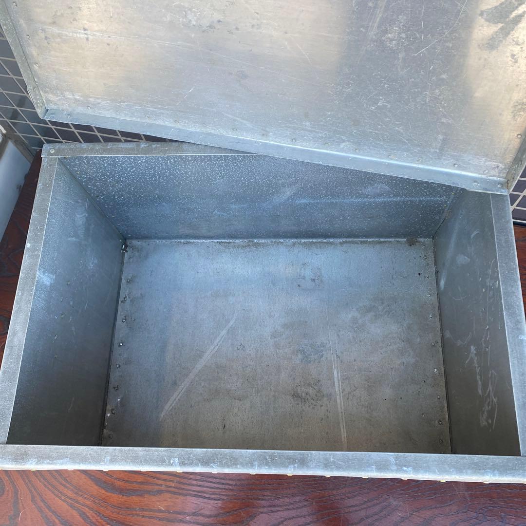 ヴィンテージメタルボックス 蓋付き収納箱 インダストリアル インテリア