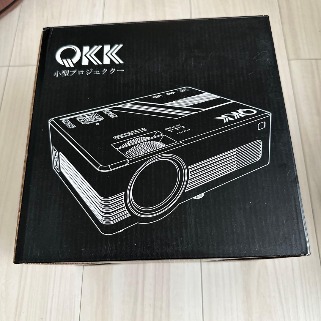 QKK 小型プロジェクター 本体 ブラック