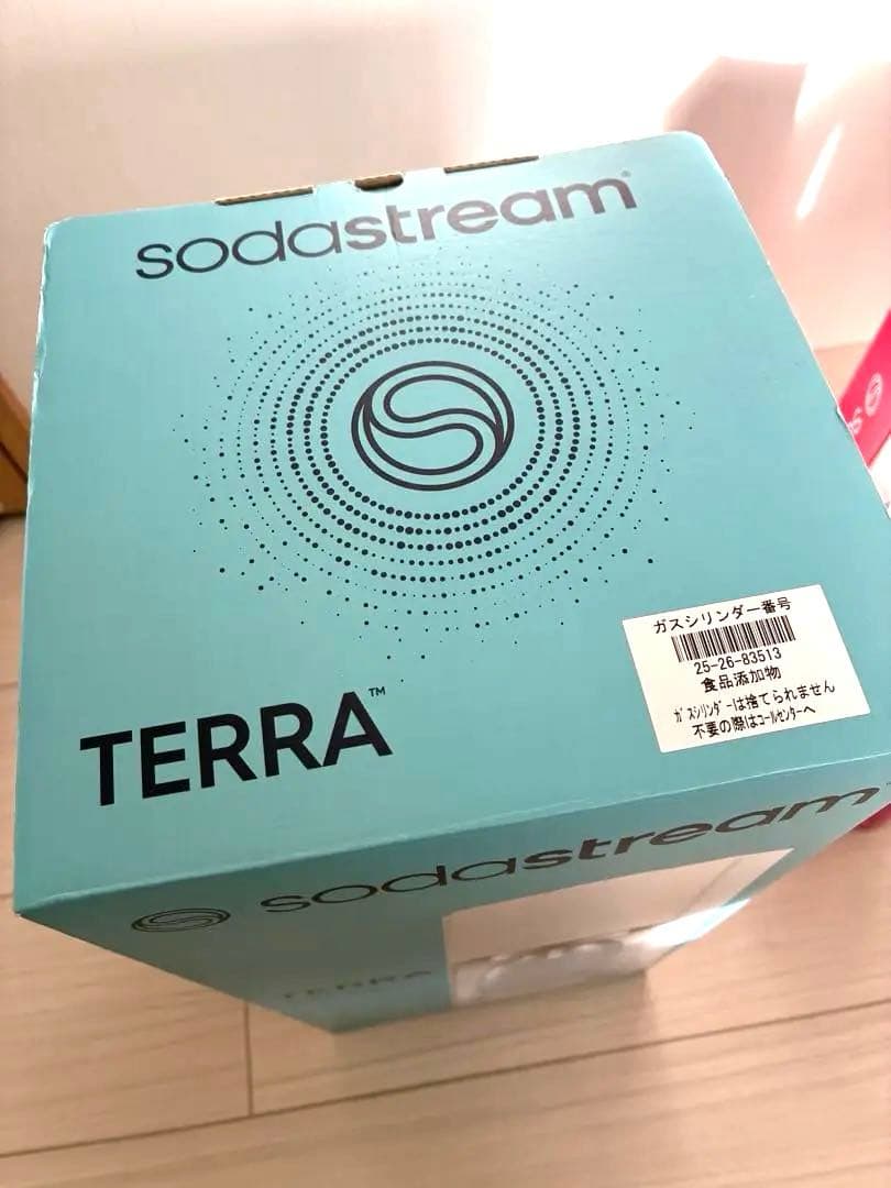 【新品未使用】 sodastream TERRA 60Lボンベ2本付き！