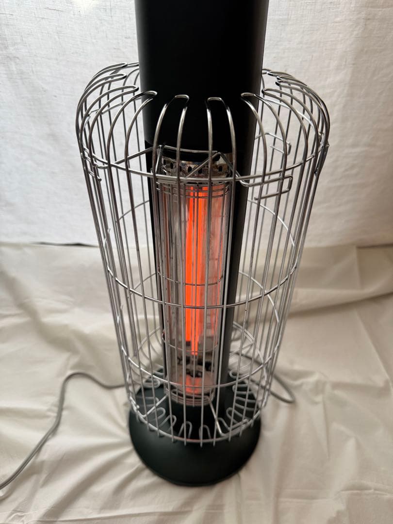 アラジン　遠赤グラファイトヒーター　トリカゴ