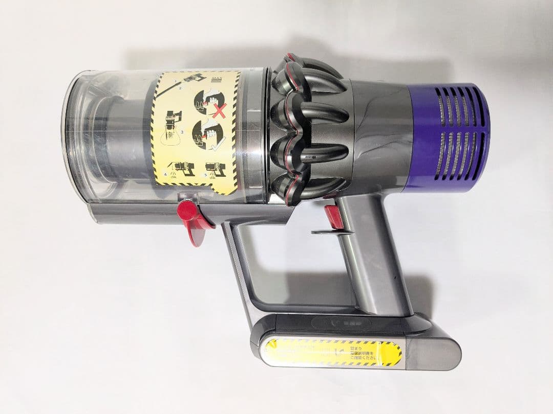 【動作品】ダイソン 掃除機　V10 各種ノズル付き　①