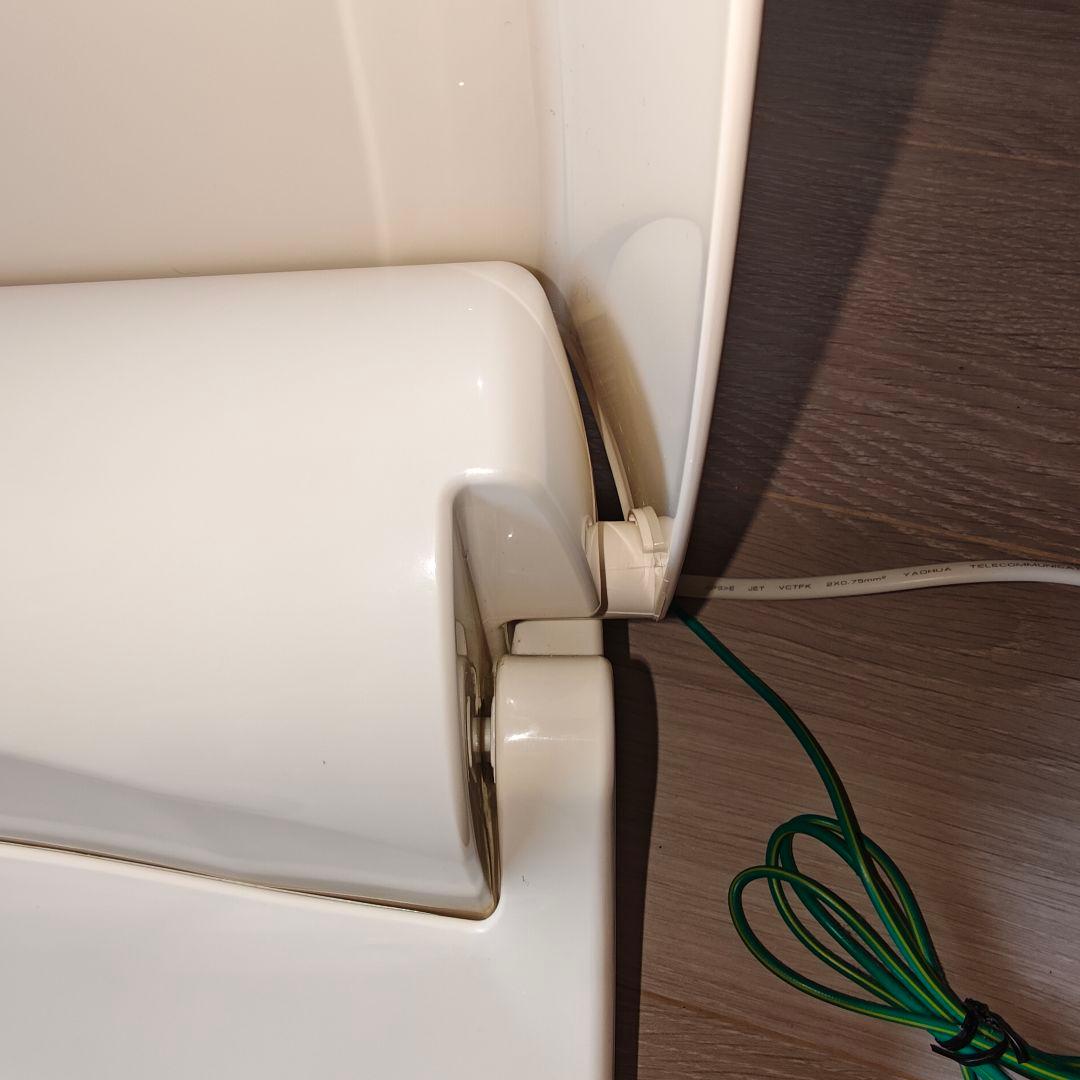 TOSHIBA 温水洗浄便座 SCS-T161 ウォシュレット　2023年製