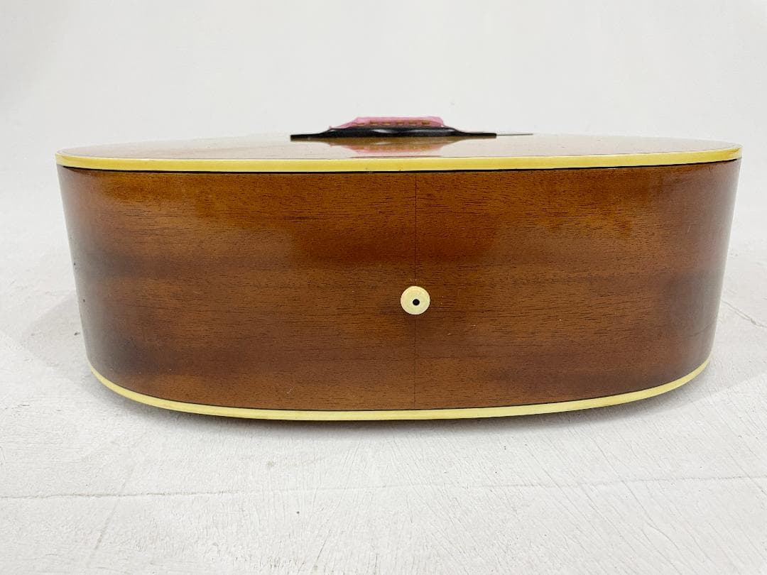 YAMAHA FG-200D ハードケース(難有)と小物付き