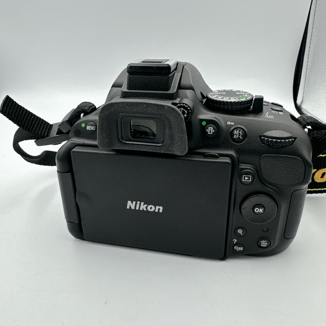 専用【極美品】Nikon D5200 ダブルズームキット デジタル一眼レフカメラ