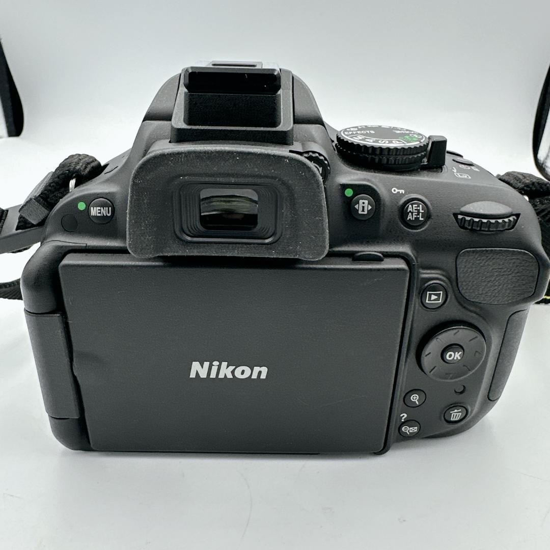 専用【極美品】Nikon D5200 ダブルズームキット デジタル一眼レフカメラ