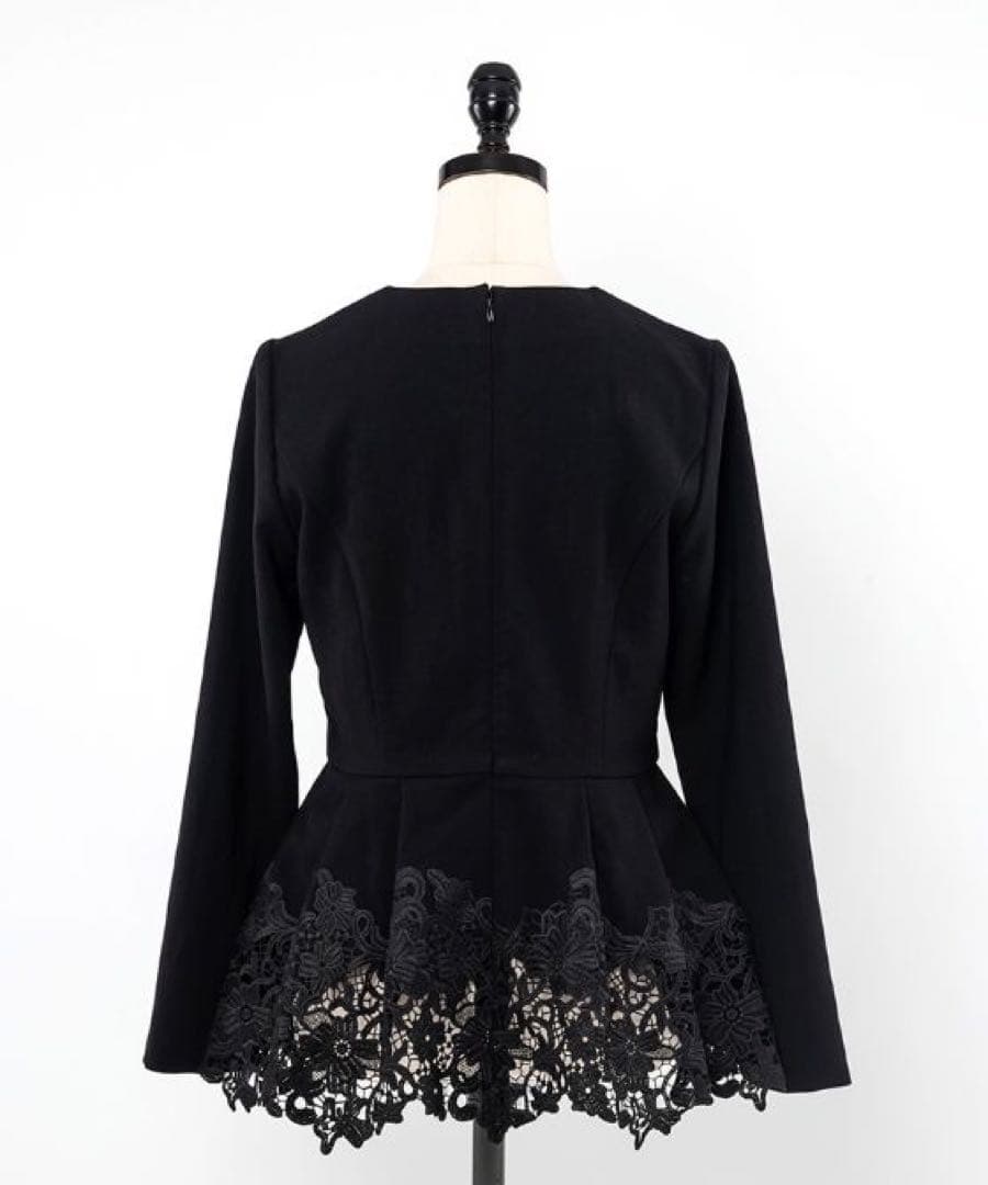 【新品未使用】JENNE ペプラムレース　ブラウス　ブラック