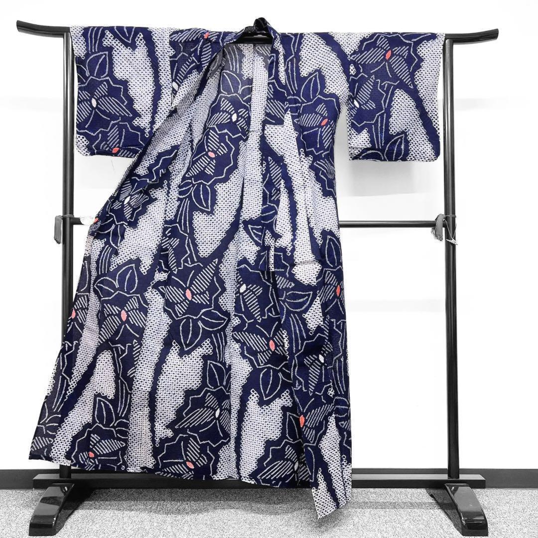 浴衣　有松鳴海絞り　流線　蝶　花　ネイビー系　着物　054w d