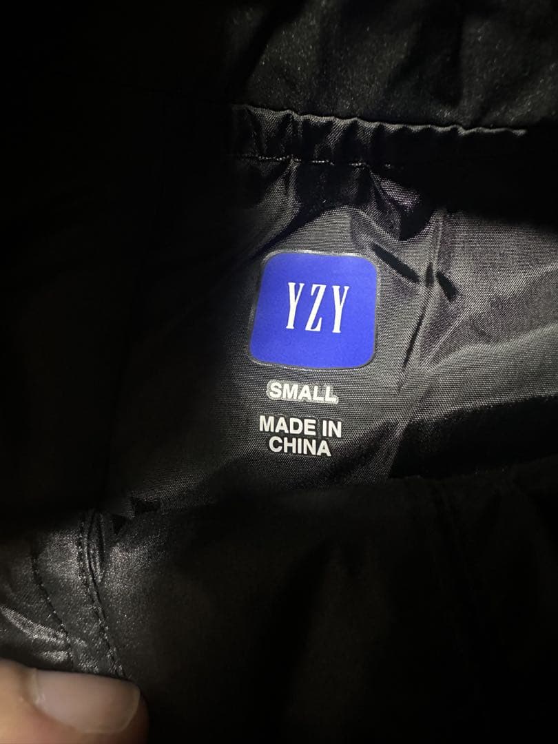 コ*ー様 Yeezy Gap Balenciaga Nylon Light Pa