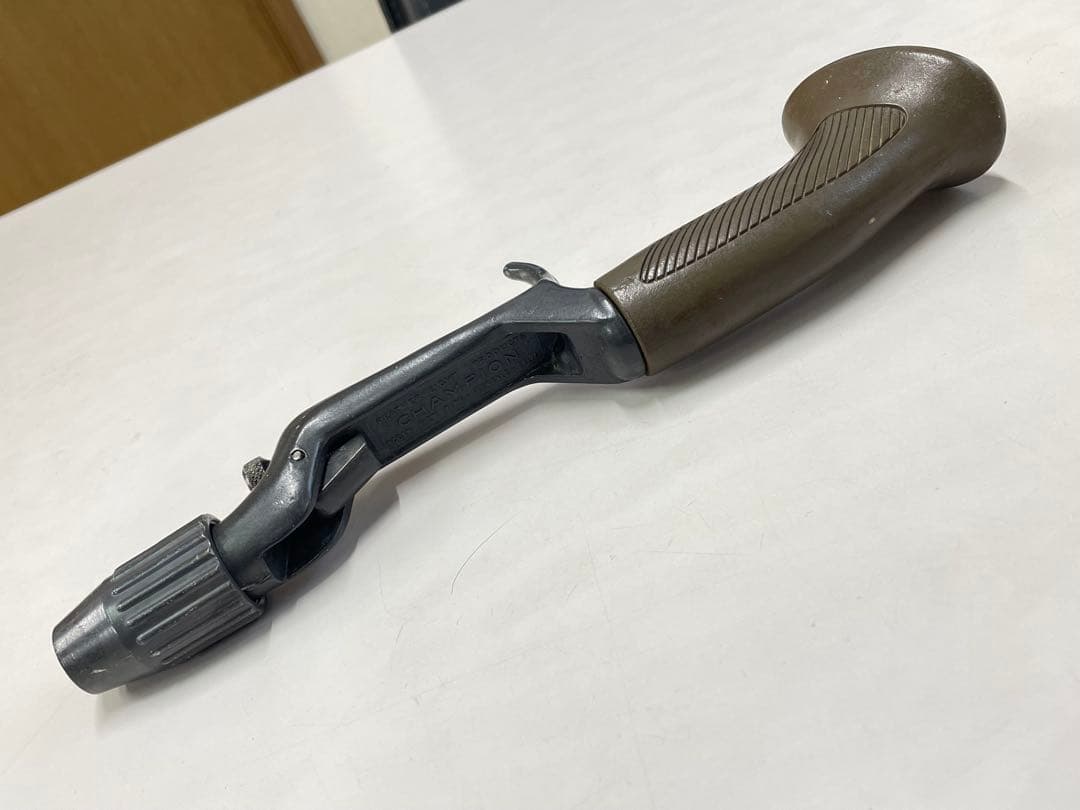 FEATHERWEIGHT CHAMPION コーデルショート 茶